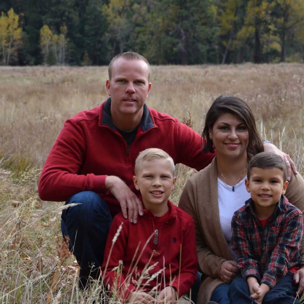 Meet your Posher, April